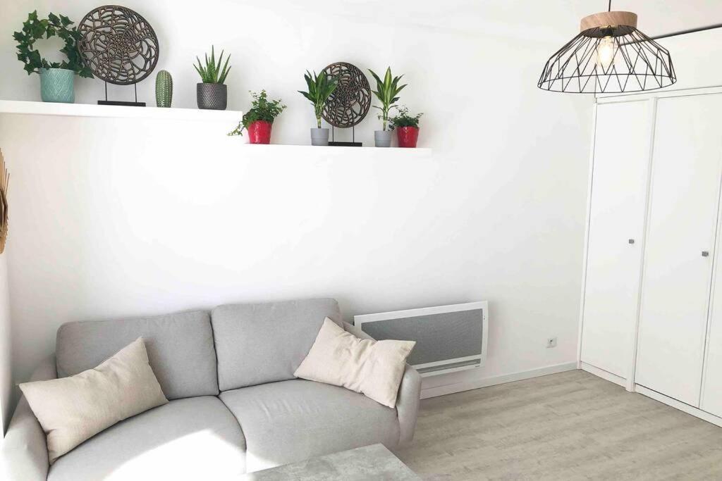 Grand studio cabine 30 m² centre ville, refait à neuf pour vous ! Climatisé La Grande-Motte Exterior foto